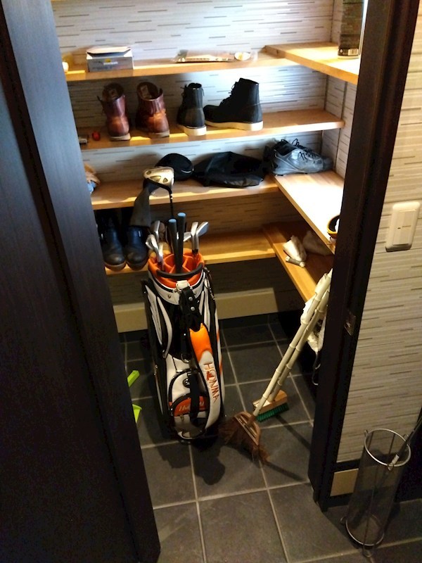 行事一丁目戸建 内観写真（収納）