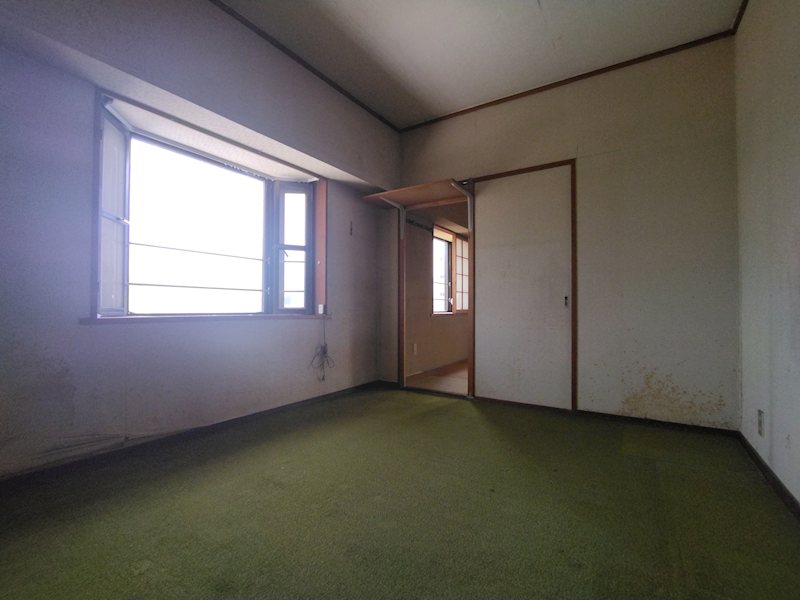 サンモリッツ鷹の巣 内観写真（リビング以外の居室）
