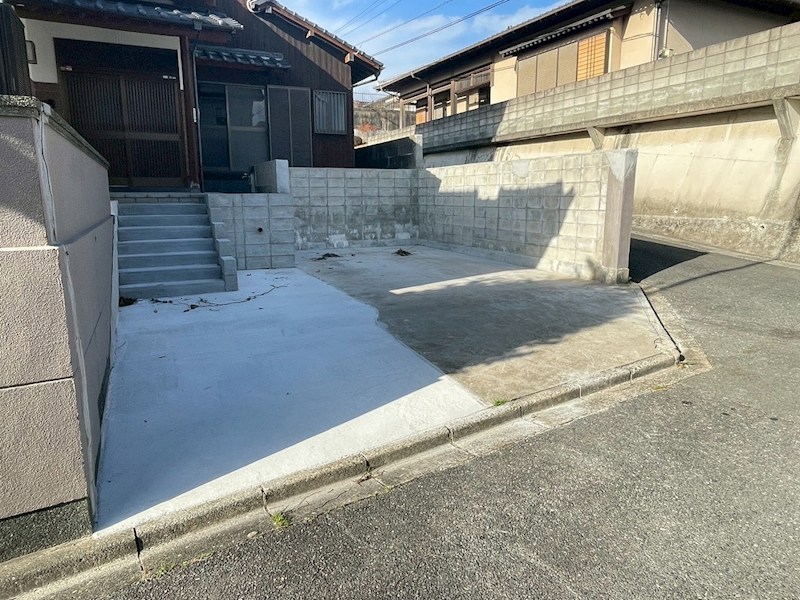 須恵四丁目戸建 現地写真（駐車場）