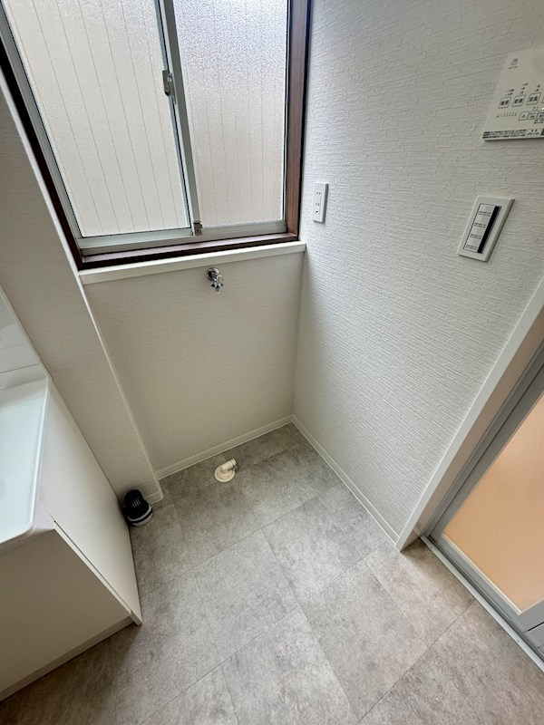ひかりヶ丘七丁目戸建 内観写真（洗面台・洗面所）