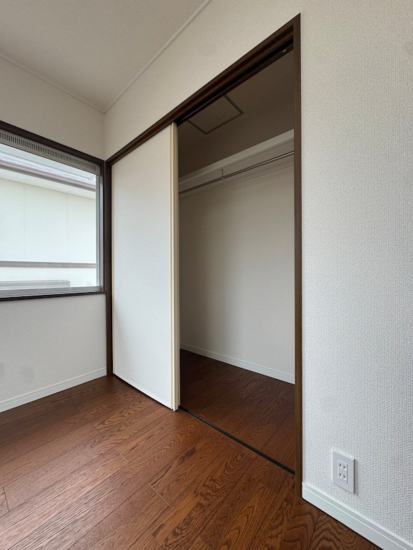 ひかりヶ丘七丁目戸建 内観写真（収納）