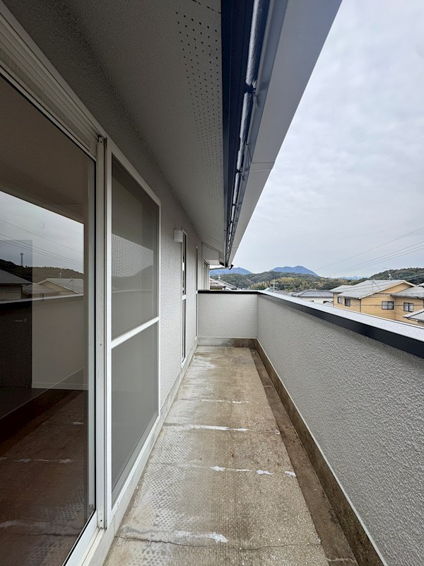 ひかりヶ丘七丁目戸建 現地写真（バルコニー）