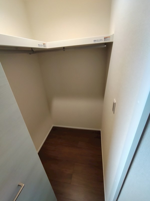 春日台三丁目新築戸建2号棟 内観写真（収納）