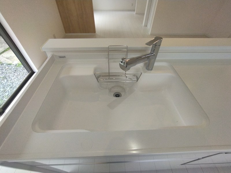 ひかりヶ丘四丁目戸建 内観写真（キッチン）