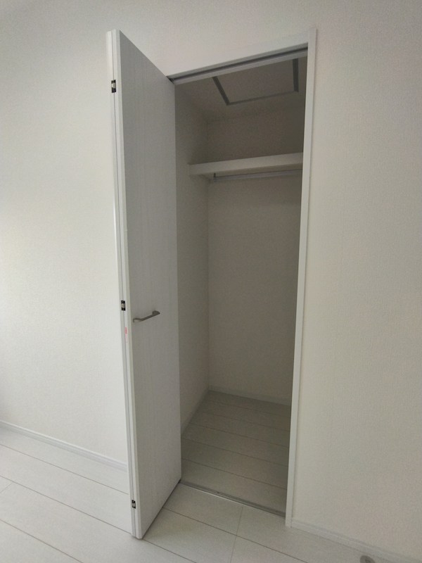 ひかりヶ丘四丁目戸建 内観写真（収納）