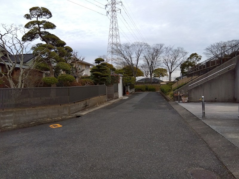 山手二丁目戸建 現地写真（前面道路含む現地写真）