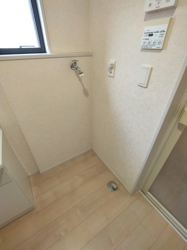 蓮花寺二丁目戸建 内観写真（洗面台・洗面所）