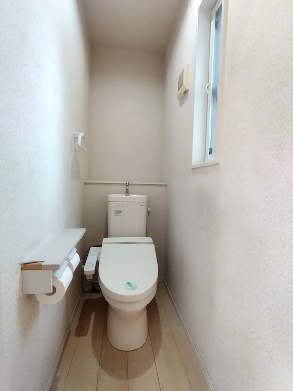 中尾一丁目戸建 内観写真（トイレ）