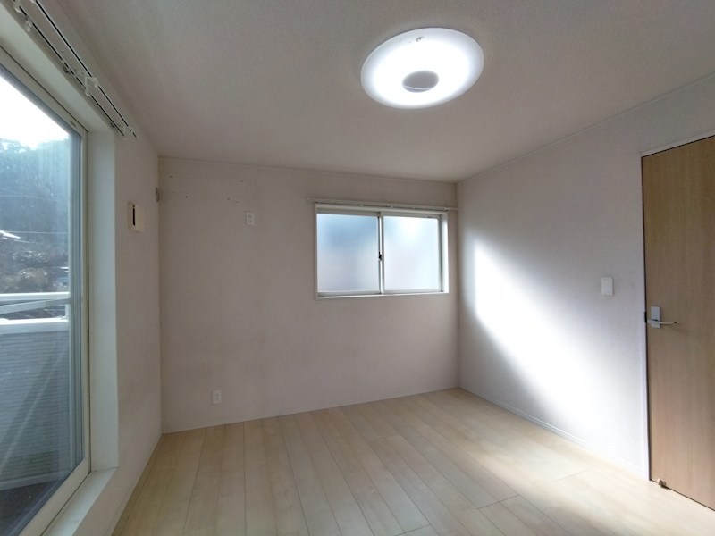 中尾一丁目戸建 内観写真（リビング以外の居室）