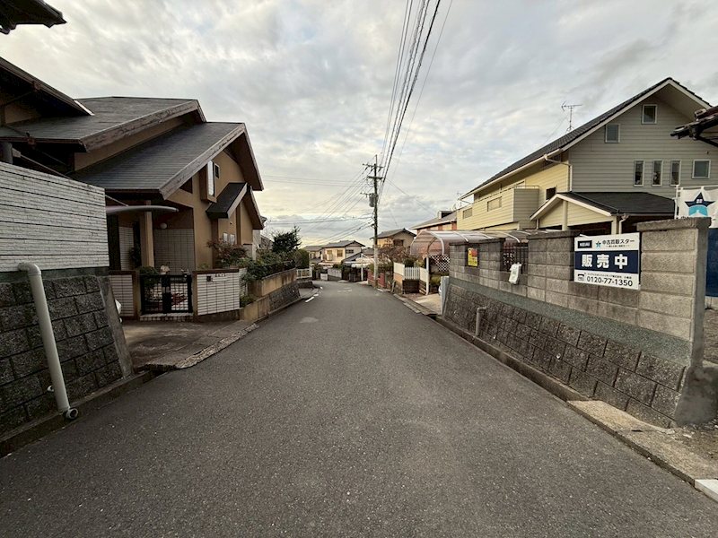 千代二丁目戸建 現地写真（前面道路含む現地写真）