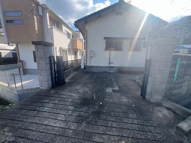 上藤松一丁目戸建 現地写真（駐車場）