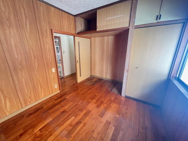 上藤松一丁目戸建 内観写真（リビング以外の居室）