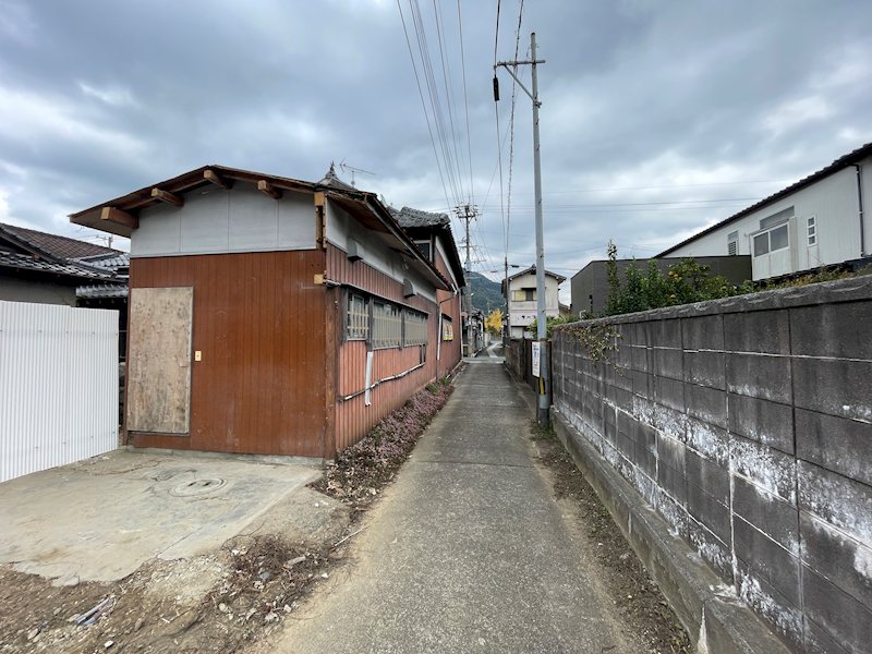 大字香春305土地 現地写真（前面道路含む現地写真）