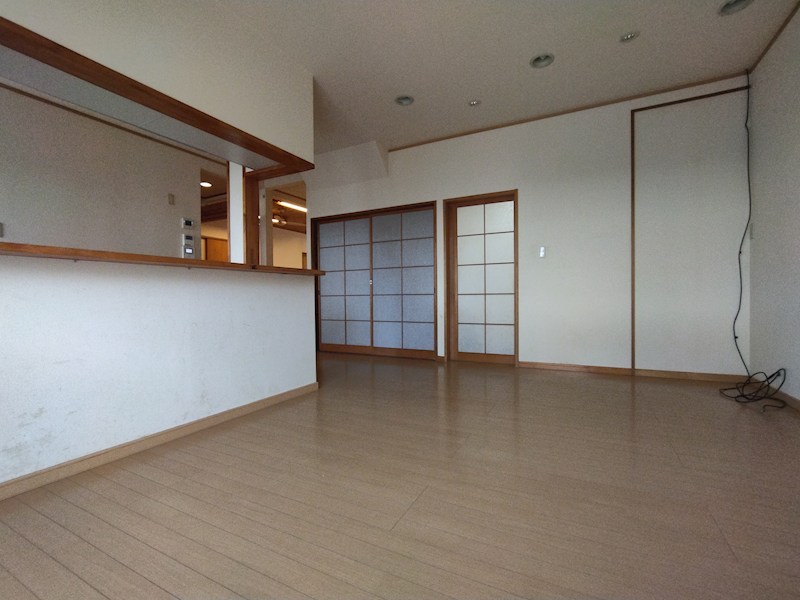 小嶺台四丁目14番戸建 内観写真（リビング）