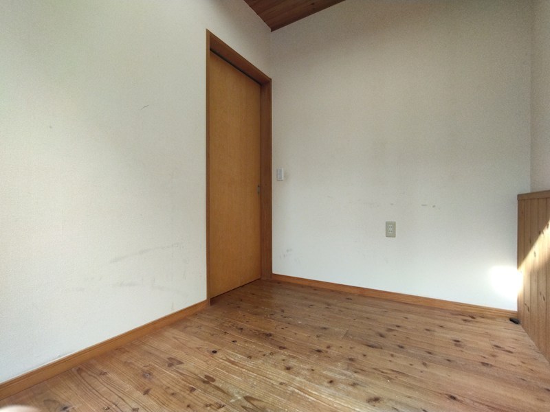 小嶺台四丁目14番戸建 内観写真（リビング以外の居室）