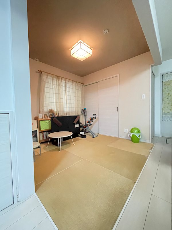 霧ヶ丘一丁目8番戸建 内観写真（リビング以外の居室）
