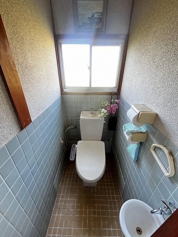 朽網東四丁目7番戸建 内観写真（トイレ）