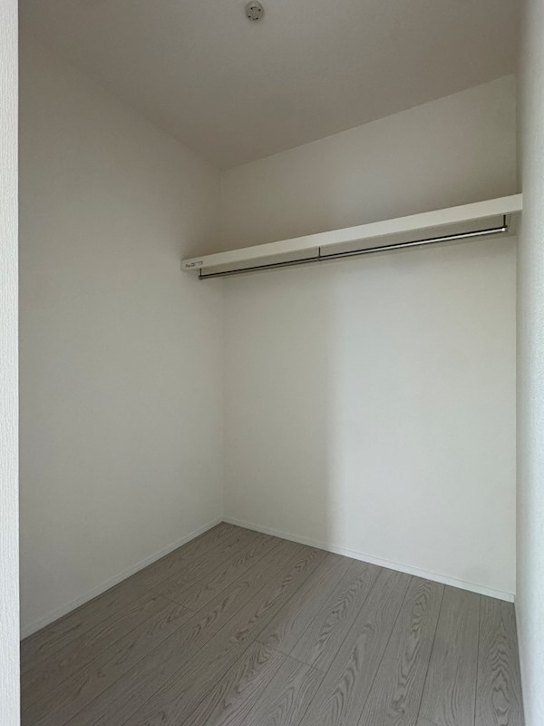 御開三丁目新築戸建1号棟　6期 内観写真（収納）