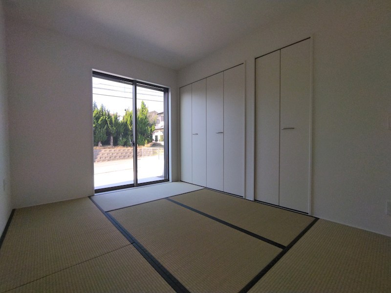 ひかりヶ丘四丁目新築戸建8号棟　3期 内観写真（リビング以外の居室）