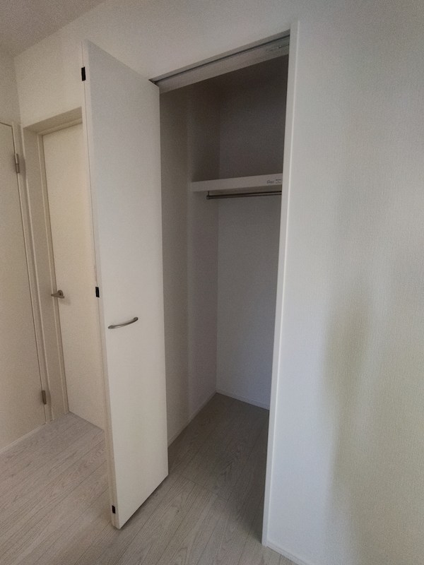 ひかりヶ丘四丁目新築戸建8号棟　3期 内観写真（収納）