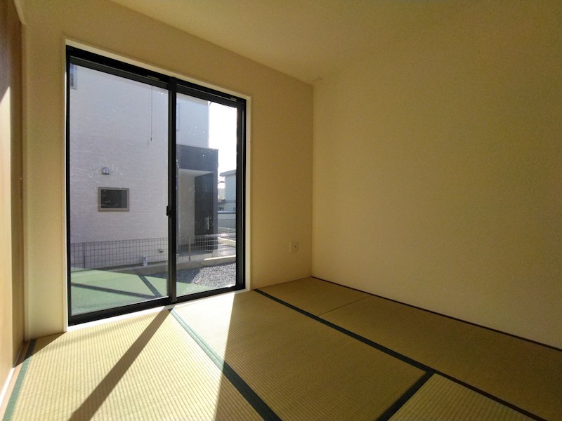ひかりヶ丘四丁目新築戸建5号棟　3期 内観写真（リビング以外の居室）