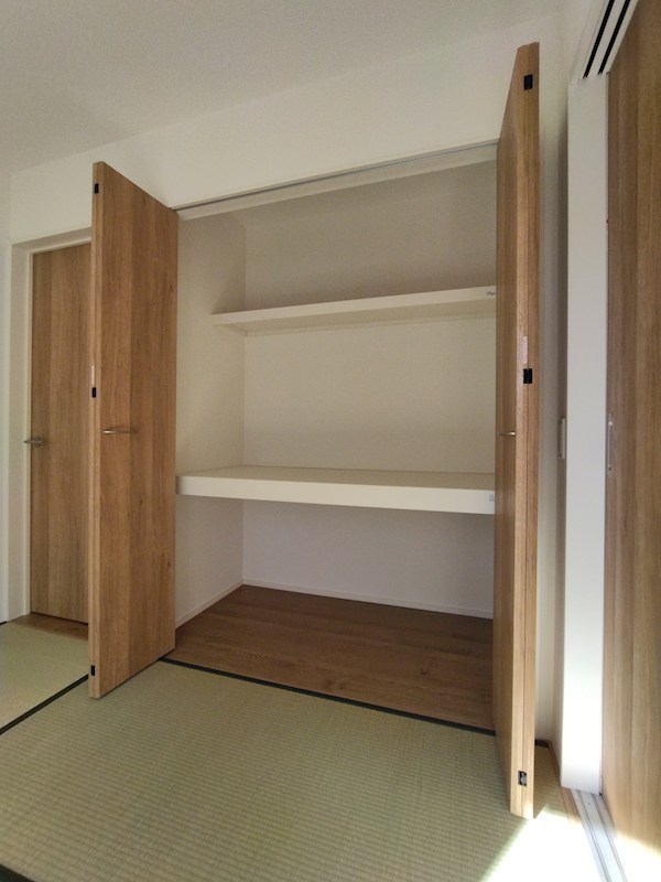 ひかりヶ丘四丁目新築戸建5号棟　3期 内観写真（収納）