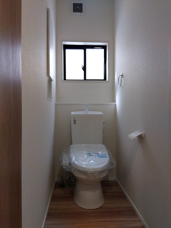 上二十町新築戸建4号棟　2期 内観写真（トイレ）