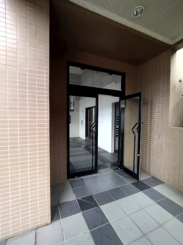 イマージュアークヒルズ霧ケ丘 共用部写真（エントランス）