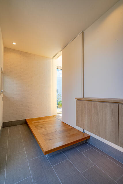 大字浅川戸建 現地写真（玄関）