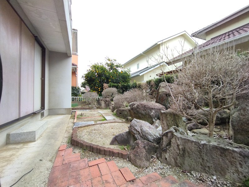 田園三丁目戸建 現地写真（庭）