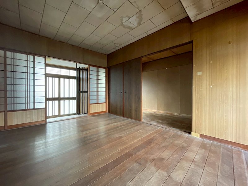 丸山一丁目12番戸建 内観写真（リビング）