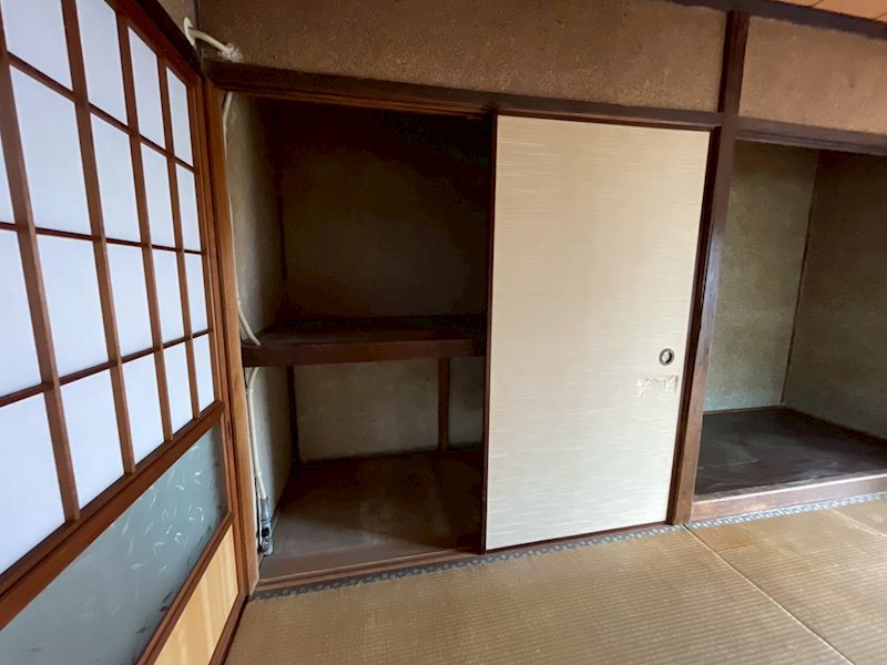 丸山一丁目12番戸建 内観写真（収納）