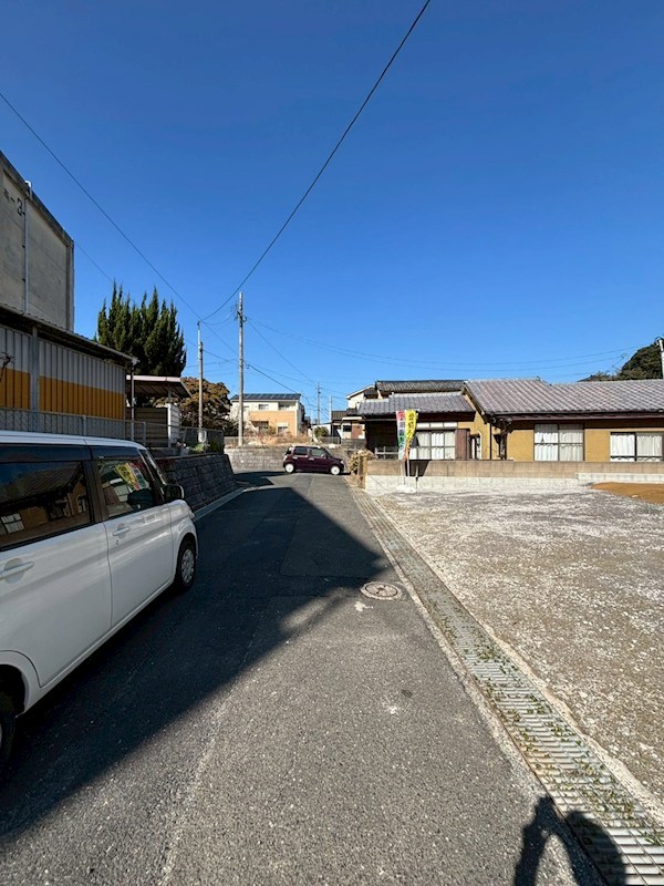 赤坂四丁目新築戸建2号棟　1期 現地写真（前面道路含む現地写真）