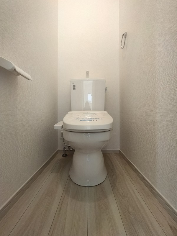 西園町新築戸建2号棟　1期 内観写真（トイレ）