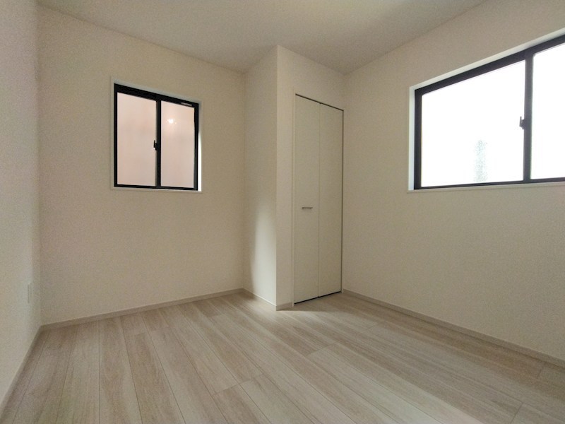 西園町新築戸建2号棟　1期 内観写真（リビング以外の居室）