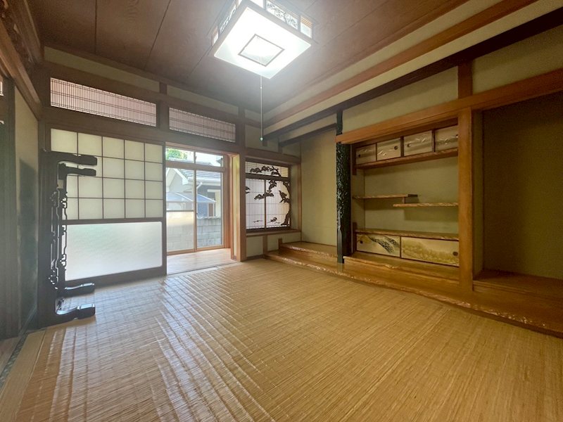 町上津役東二丁目25番戸建 内観写真（リビング以外の居室）
