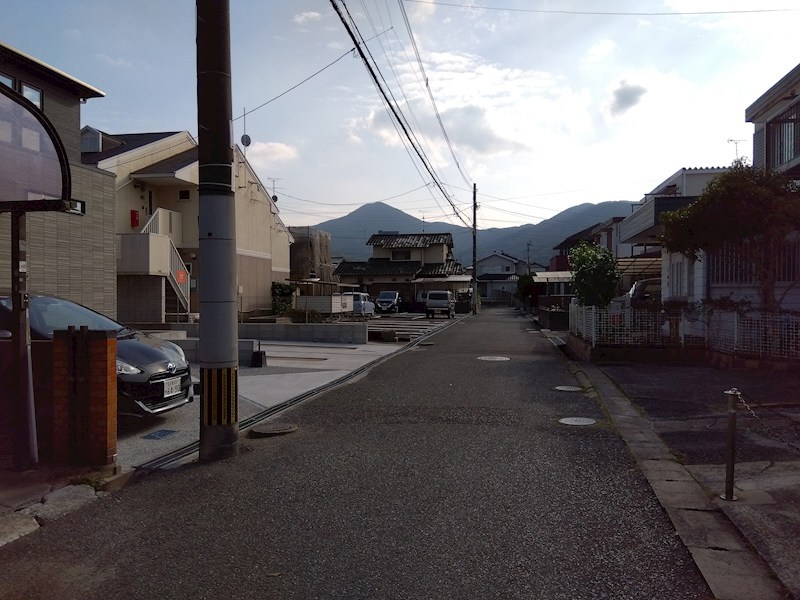 上貫二丁目新築戸建A号地 現地写真（前面道路含む現地写真）