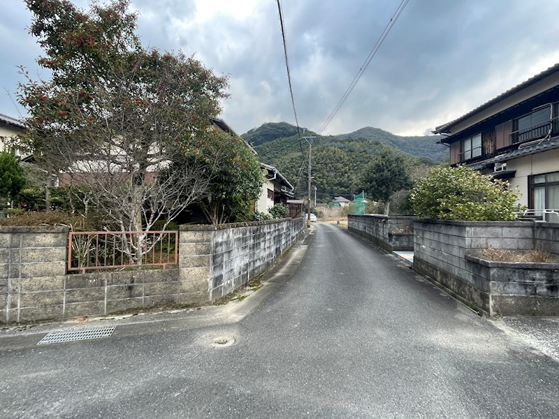大字新道寺戸建 現地写真（前面道路含む現地写真）