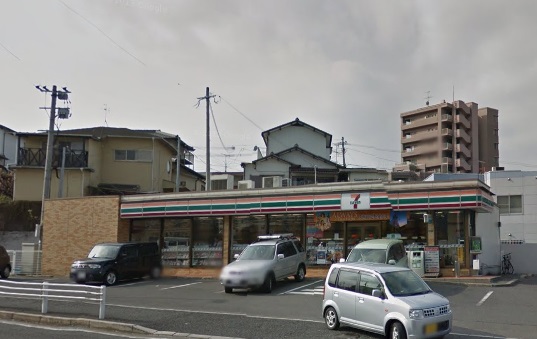 ルナビル コンビニ