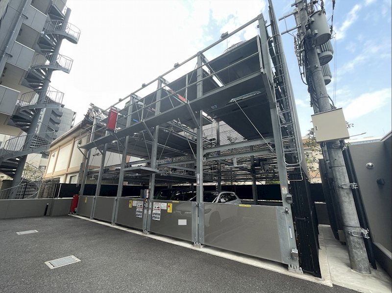 サンレリウス小倉駅南 共用部写真（駐車場）
