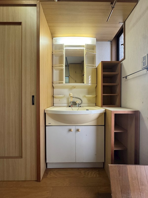 知古一丁目戸建 内観写真（洗面台・洗面所）