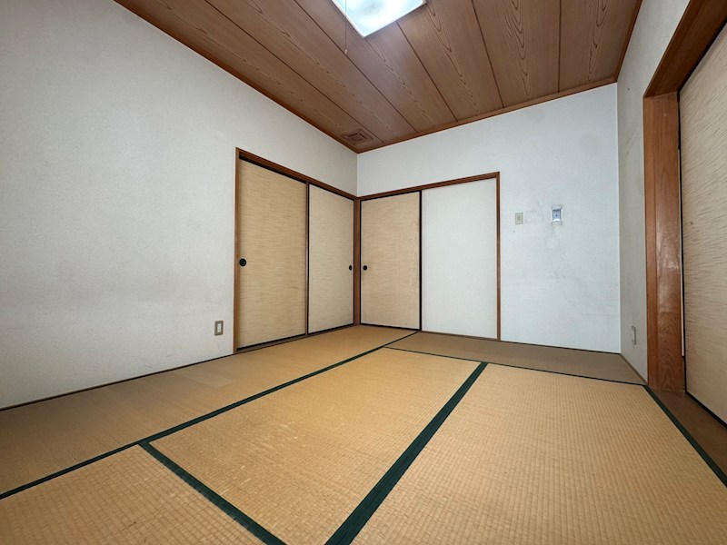 知古一丁目戸建 内観写真（リビング以外の居室）