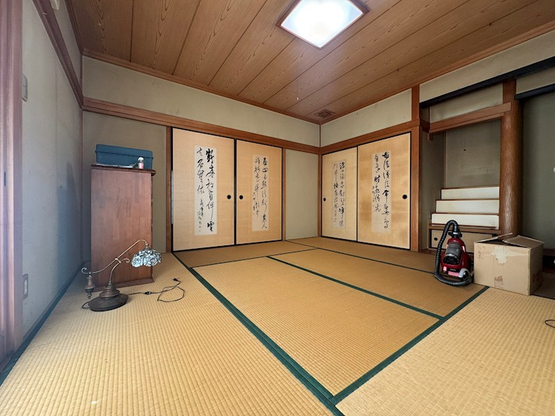 知古一丁目戸建 内観写真（リビング以外の居室）