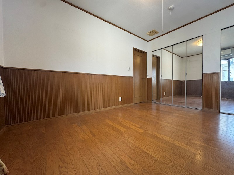知古一丁目戸建 内観写真（リビング以外の居室）