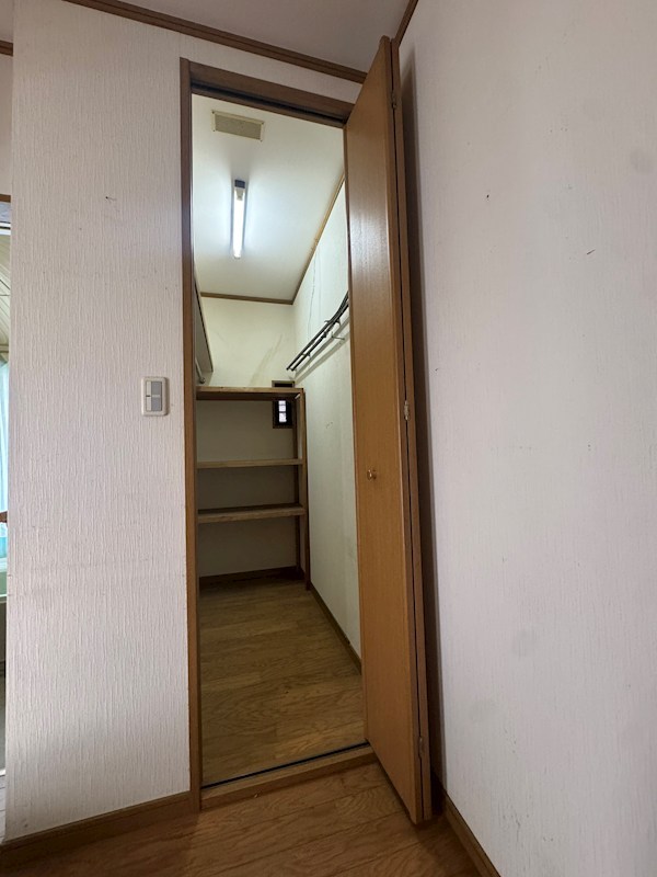 知古一丁目戸建 内観写真（収納）