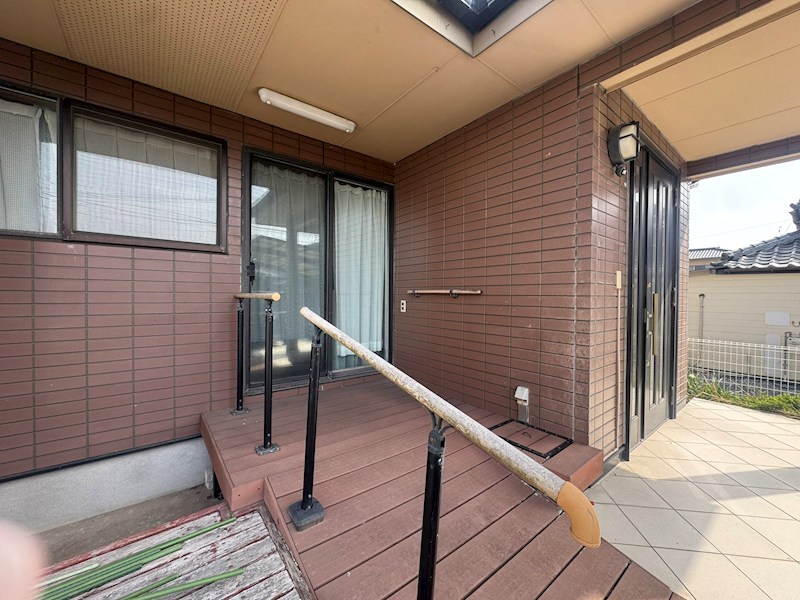 知古一丁目戸建 現地写真（バルコニー）