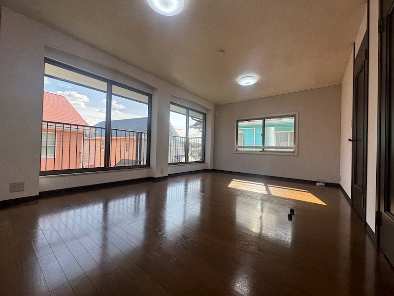 青葉台南一丁目戸建 内観写真（リビング以外の居室）