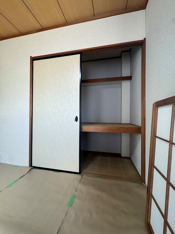 青葉台南一丁目戸建 内観写真（収納）