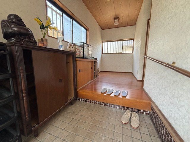 徳吉西一丁目戸建 現地写真（玄関）