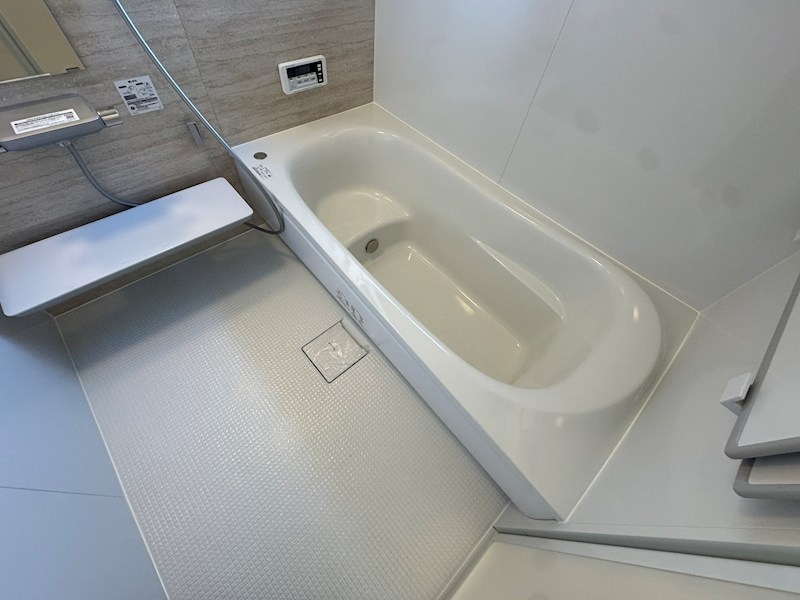 自由ヶ丘十丁目戸建 内観写真（浴室）
